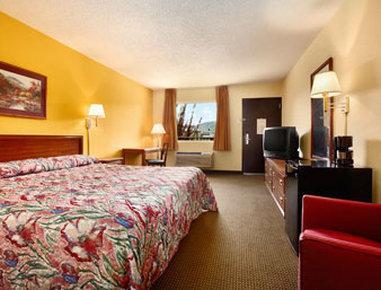 Super 8 By Wyndham Williamsburg Motel Bagian luar foto